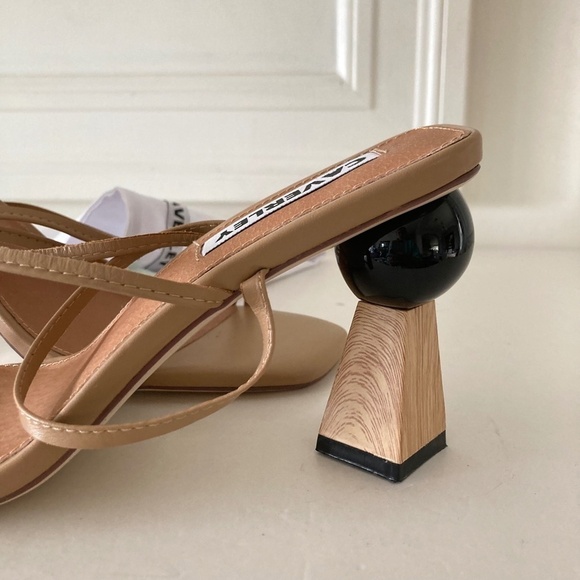 Caverley Anthropologie Trish Leather Neutral Geometric Heeled Mules - Picture 3 of 9